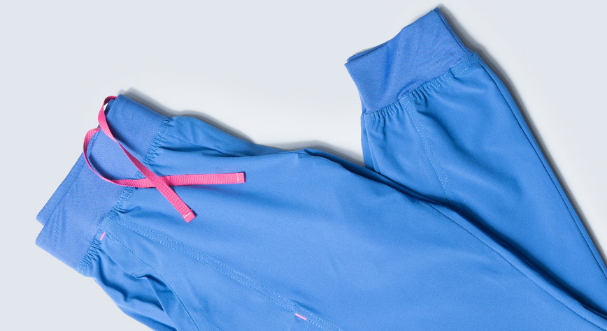 Wie kann man eine medizinische Hose für Frauen an den Körper anpassen?